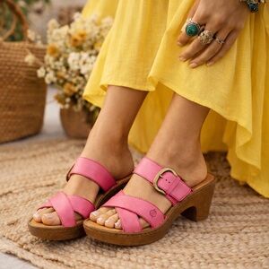 Born Salima Pink Sandals Women’s Size 10 NWT